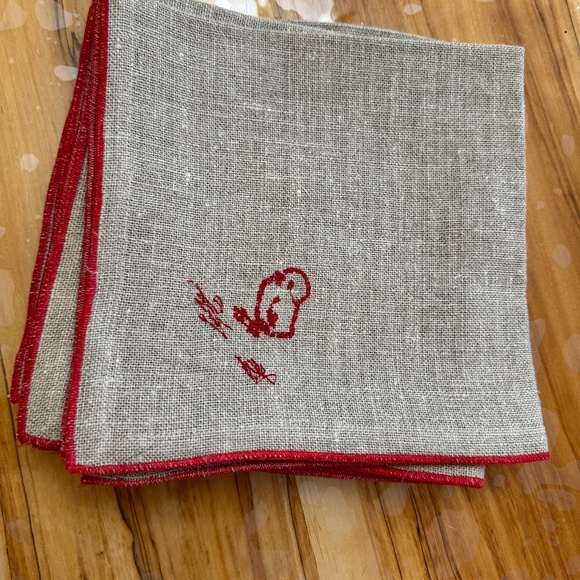 linen table cloth with napkins - Picture 2 of 6